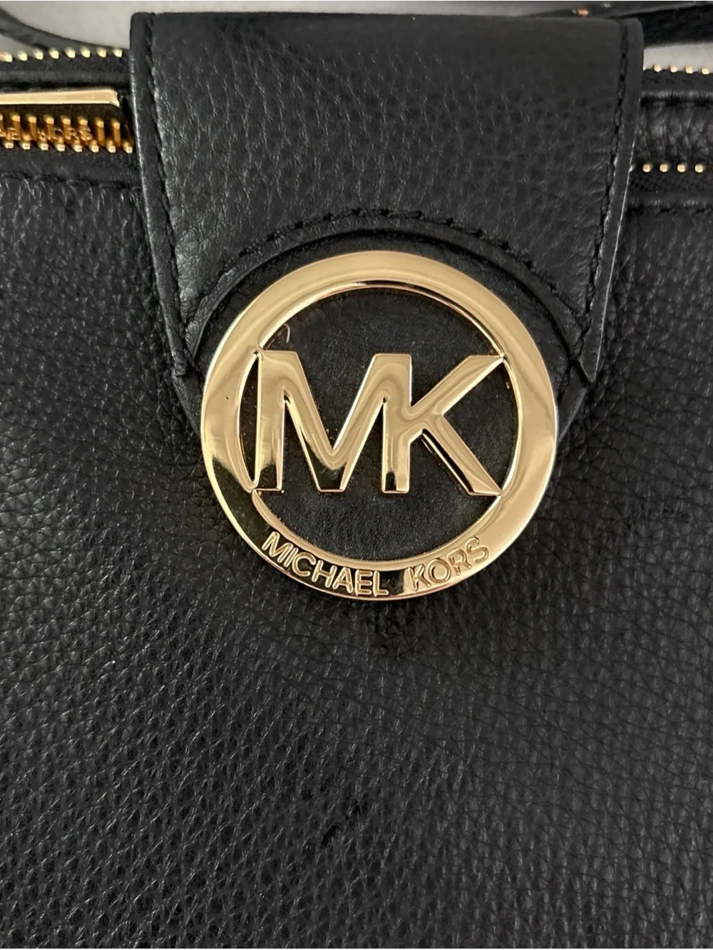Michael Kors compact leather